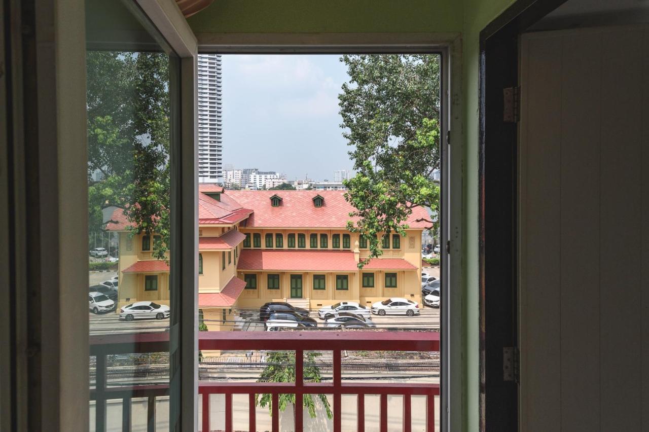 Happio Near Chabad House Ξενοδοχείο Μπανγκόκ Εξωτερικό φωτογραφία